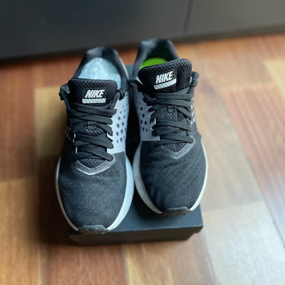 Nike Shoes - Ladies Nike Zoom - Size 39